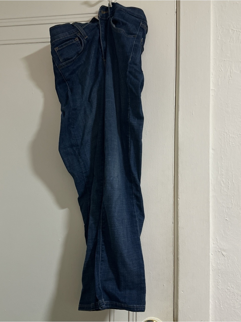 Levi's Women's 724 High Rise Straight-Leg Jeans in Dark Blue Denim